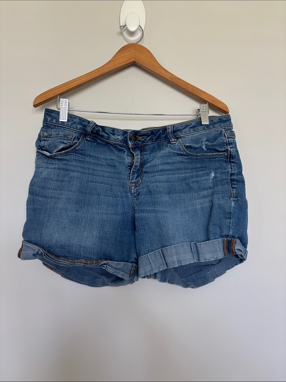Sonoma Denim Shorts Sz 12 EUC
